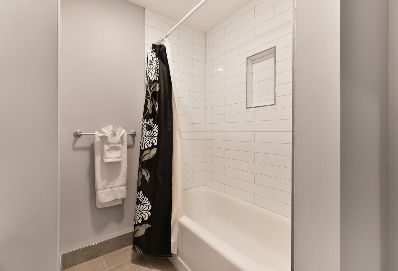 Global Luxury Suites At Longwood Brookline Extérieur photo