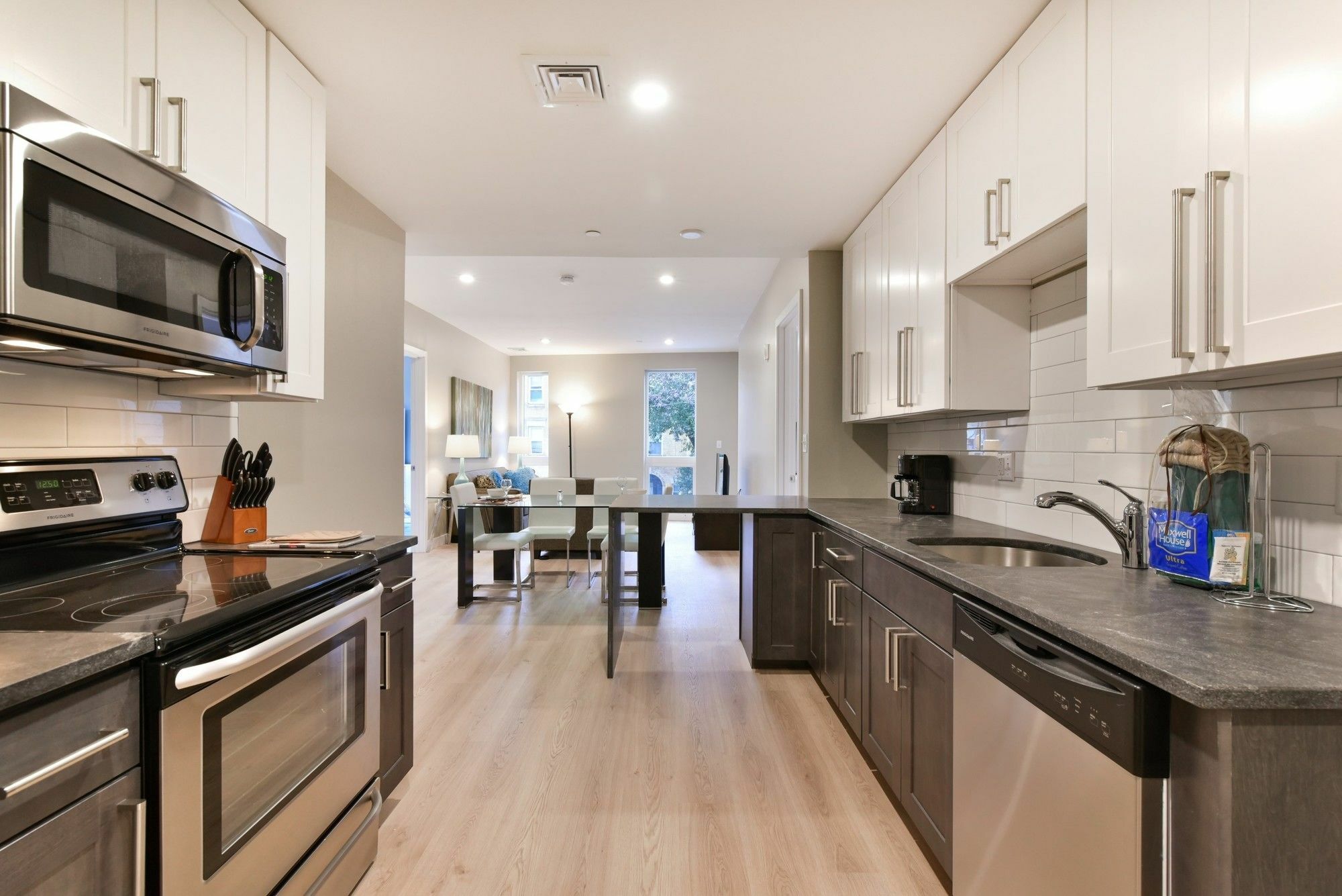 Global Luxury Suites At Longwood Brookline Extérieur photo