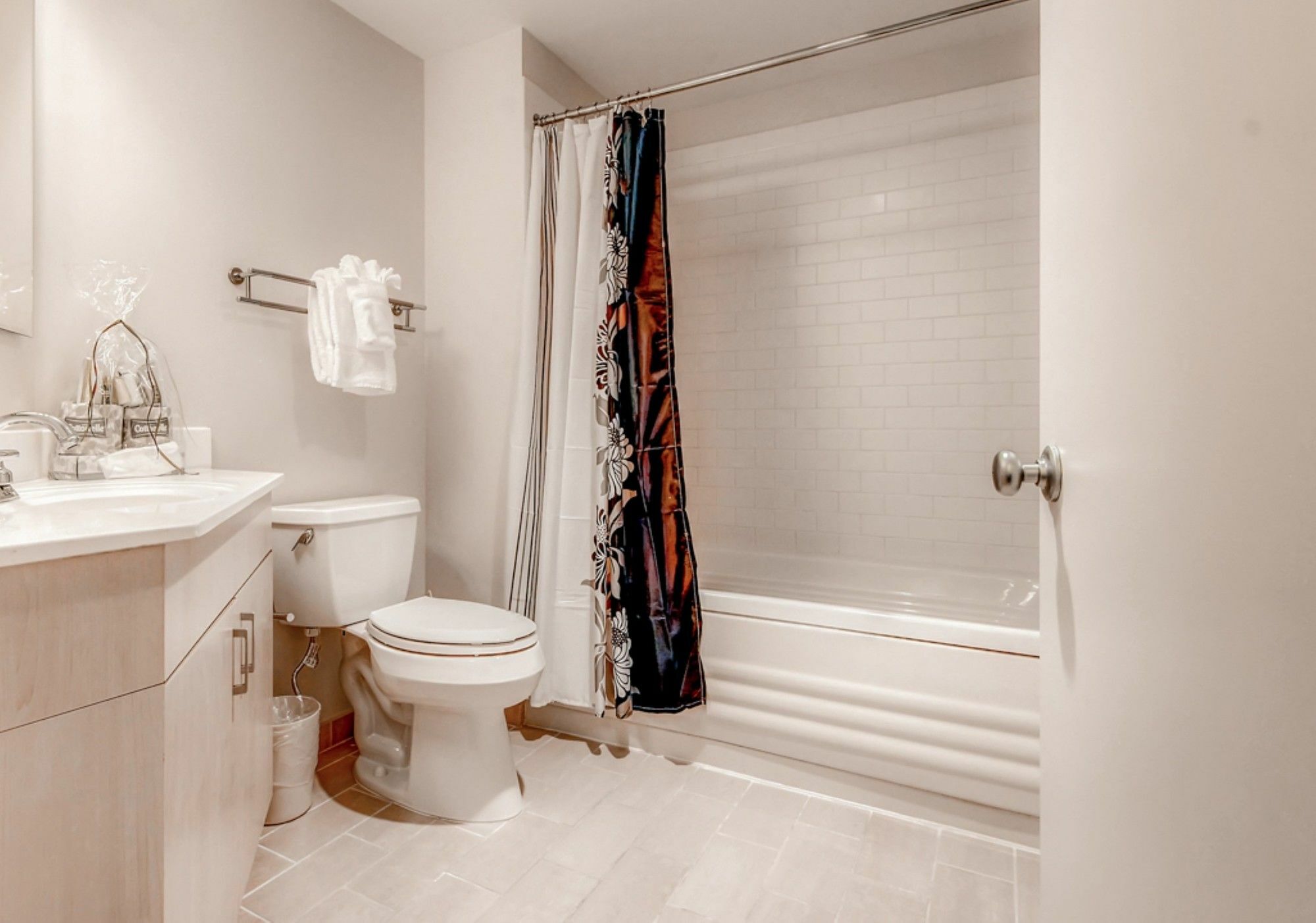 Global Luxury Suites At Longwood Brookline Extérieur photo